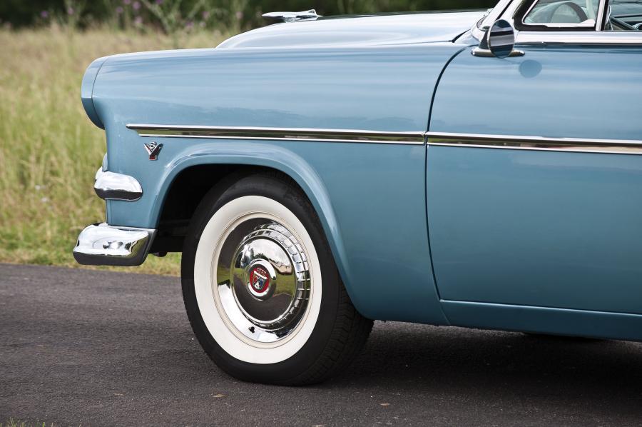  Ford Crestline Skyliner V8 1954 года  (фото 26 из 75)